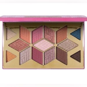 PÜR x Barbie Eyeshadow Palette